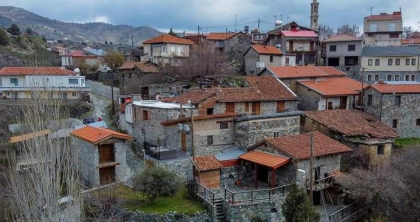 Μαρηλιον Vila Kyperounda Exterior foto